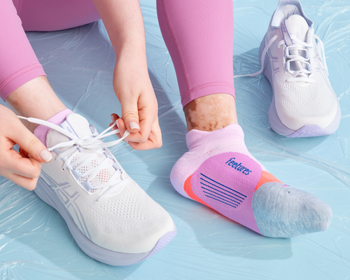 Feetures Elite Light Cushion No Show Tab Socks in Orchid Sunset