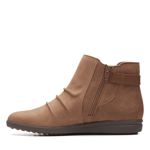 Women's Clarks Tamzen Mid - Tan Waxy Suede