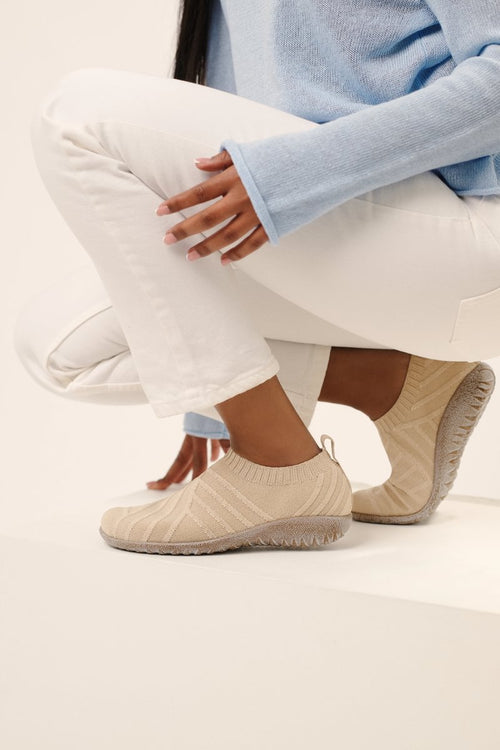 Women's Naot Okahu in Stone Knit