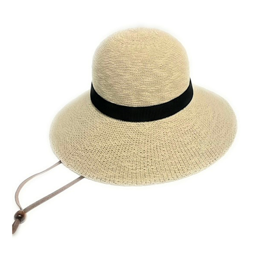 Shihreen Large Brim Hat With Chin Strap - Cream