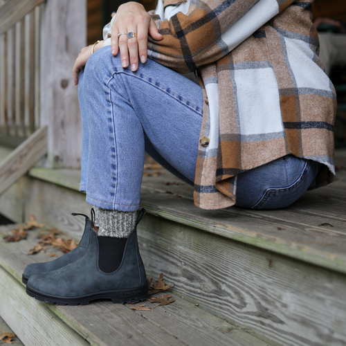 Women’s Blundstone Classic Chelsea Boot #587 in Rustic Black