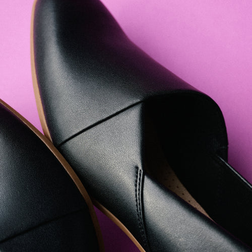 Women's Clarks Pure Belle in Black Leather