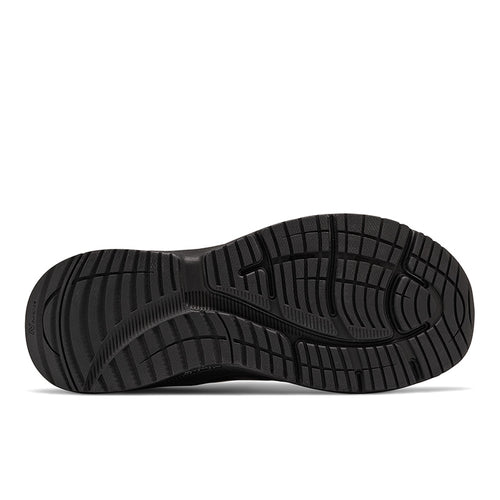 Women's New Balance 847v4 - Black/Black/Black