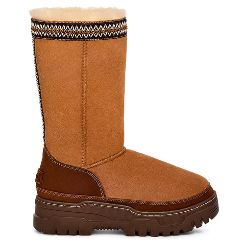 Women’s UGG Classic Tall Trailgazer – Chestnut