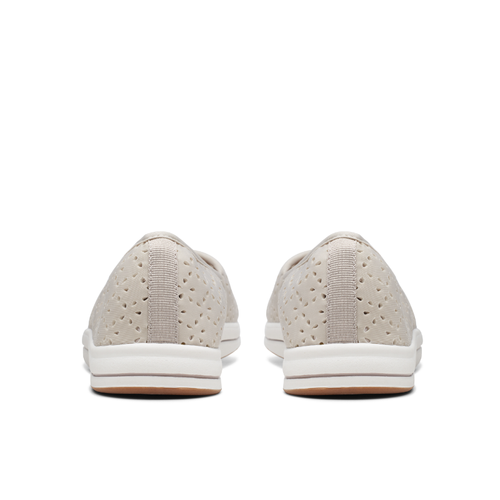 Women's Clarks Breeze Emily - Light Taupe