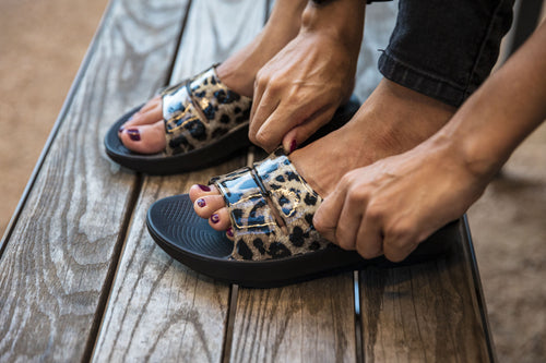 Women's OOFOS OOahh - Cheetah