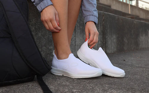 Women's OOFOS OOmg Sport Shoe