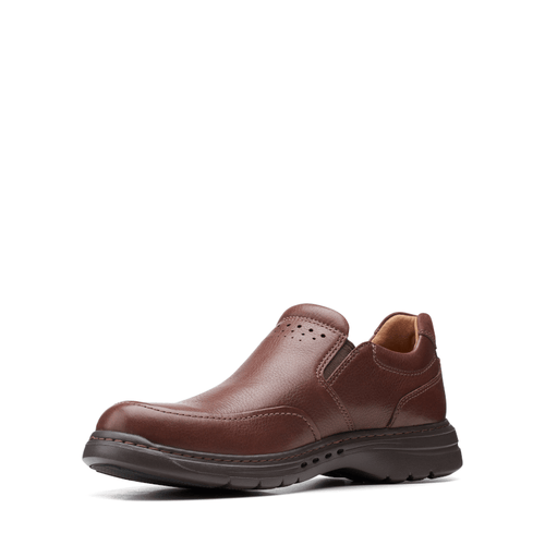 Men's Clarks Un Brawley Step - Mahogany Tumbled Leather