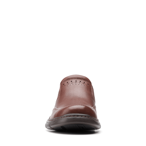 Men's Clarks Un Brawley Step - Mahogany Tumbled Leather