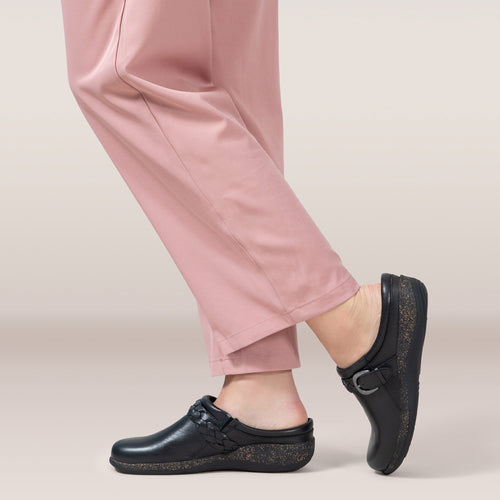 Women's Aetrex Libby in Black