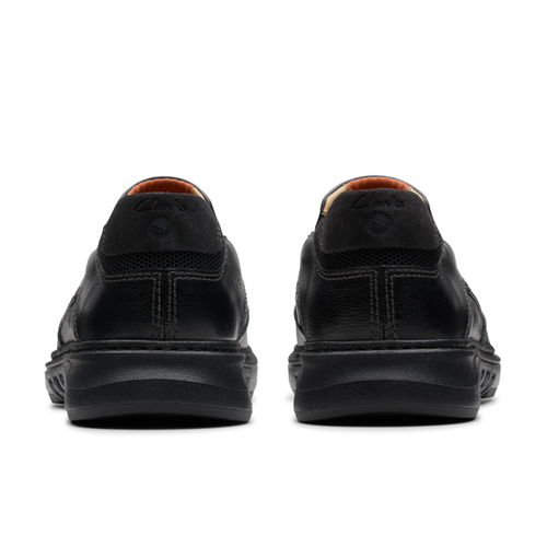 Men's Clarks Un Briley Step - Black Leather