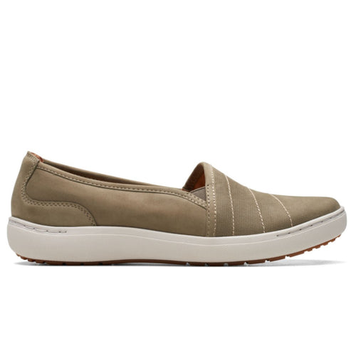 Women’s Clarks Nalle Violet Loafer – Olive Nubuck