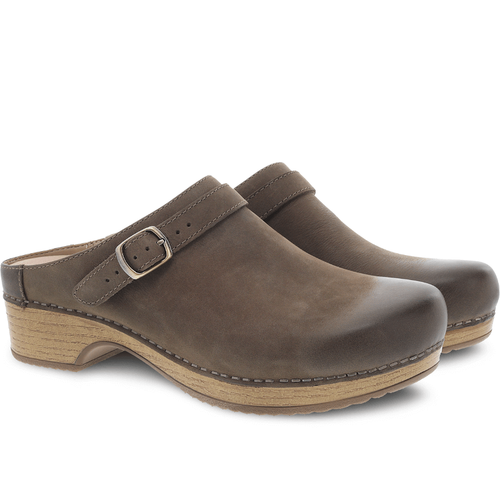 Women’s Dansko Berry Mule – Mushroom Burnished Nubuck