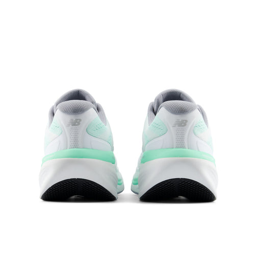 Women’s New Balance Fresh Foam X 860v15 – Bright Mint