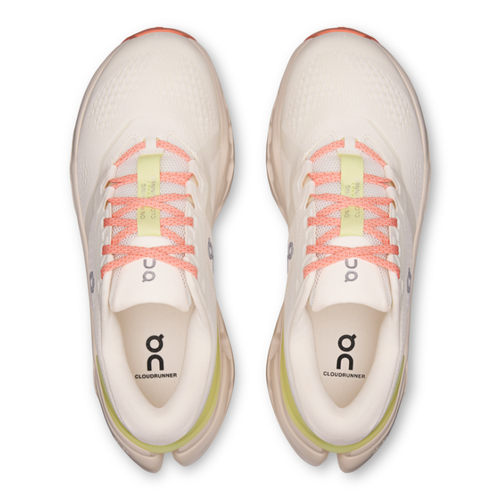 Women's On Cloudrunner 3 - Ivory/Dew