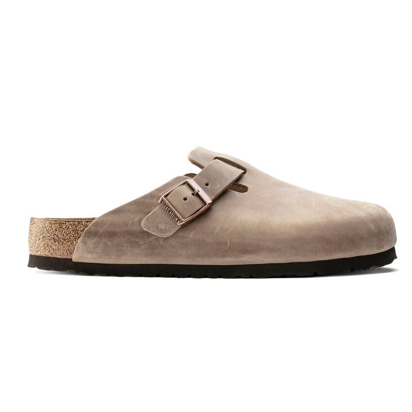 birkenstock boston taupe vs tobacco Need or Oiled Birkenstocks for Fashion This style comes with the soft footbed adding a layer of cushion between you and the cork for additional comfort Birkenstock Boston Rivets taupe suede