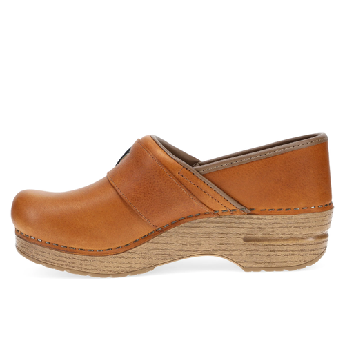 Women’s Dansko Pearson – Tan Tumbled