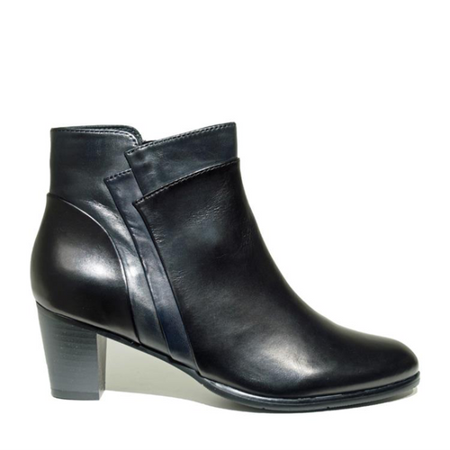 Women’s Regarde Le Ciel Sonia 137 – Black