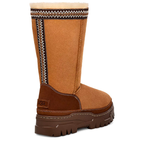 Women’s UGG Classic Tall Trailgazer – Chestnut