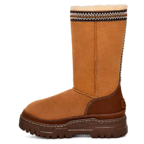 Women’s UGG Classic Tall Trailgazer – Chestnut