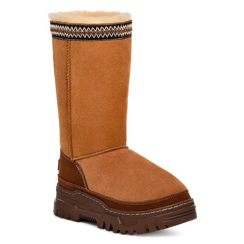 Women’s UGG Classic Tall Trailgazer – Chestnut