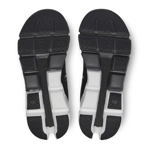 Women's On Cloudflyer 4 - Black/White