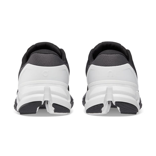 Women's On Cloudflyer 4 - Black/White