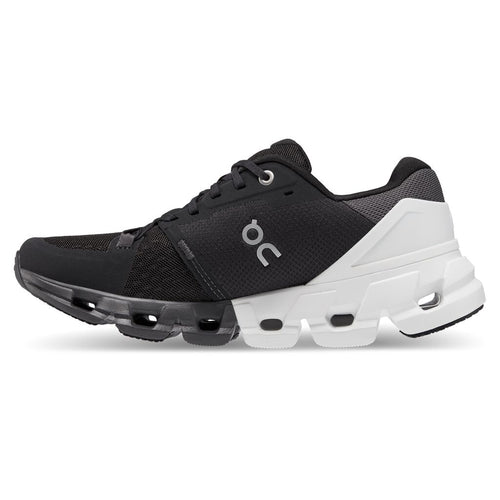 Women's On Cloudflyer 4 - Black/White